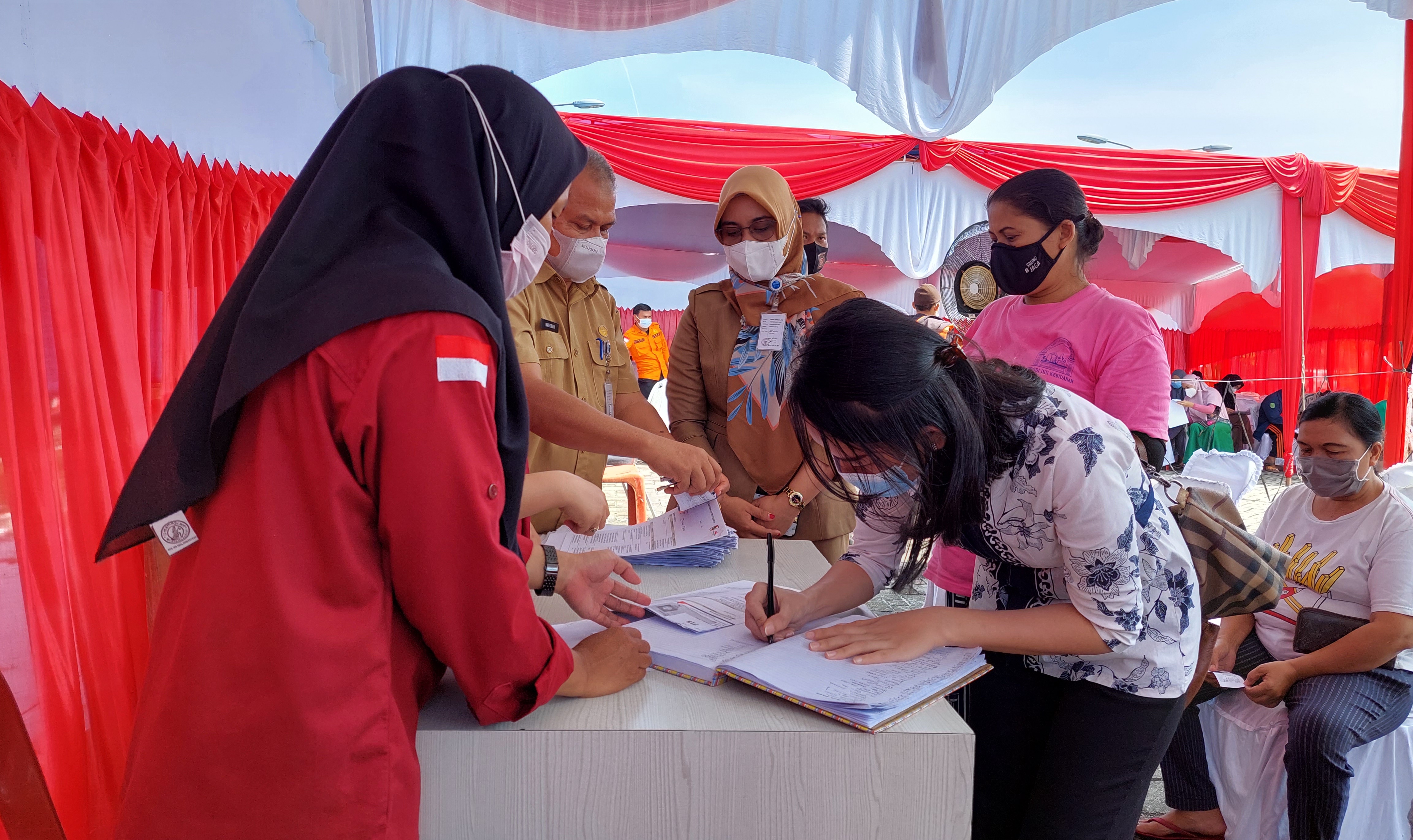 Ingin Divaksin? Cukup Bawa KTP ke RSD Madani, Berlaku Bagi Warga Dalam dan Luar Kota Pekanbaru