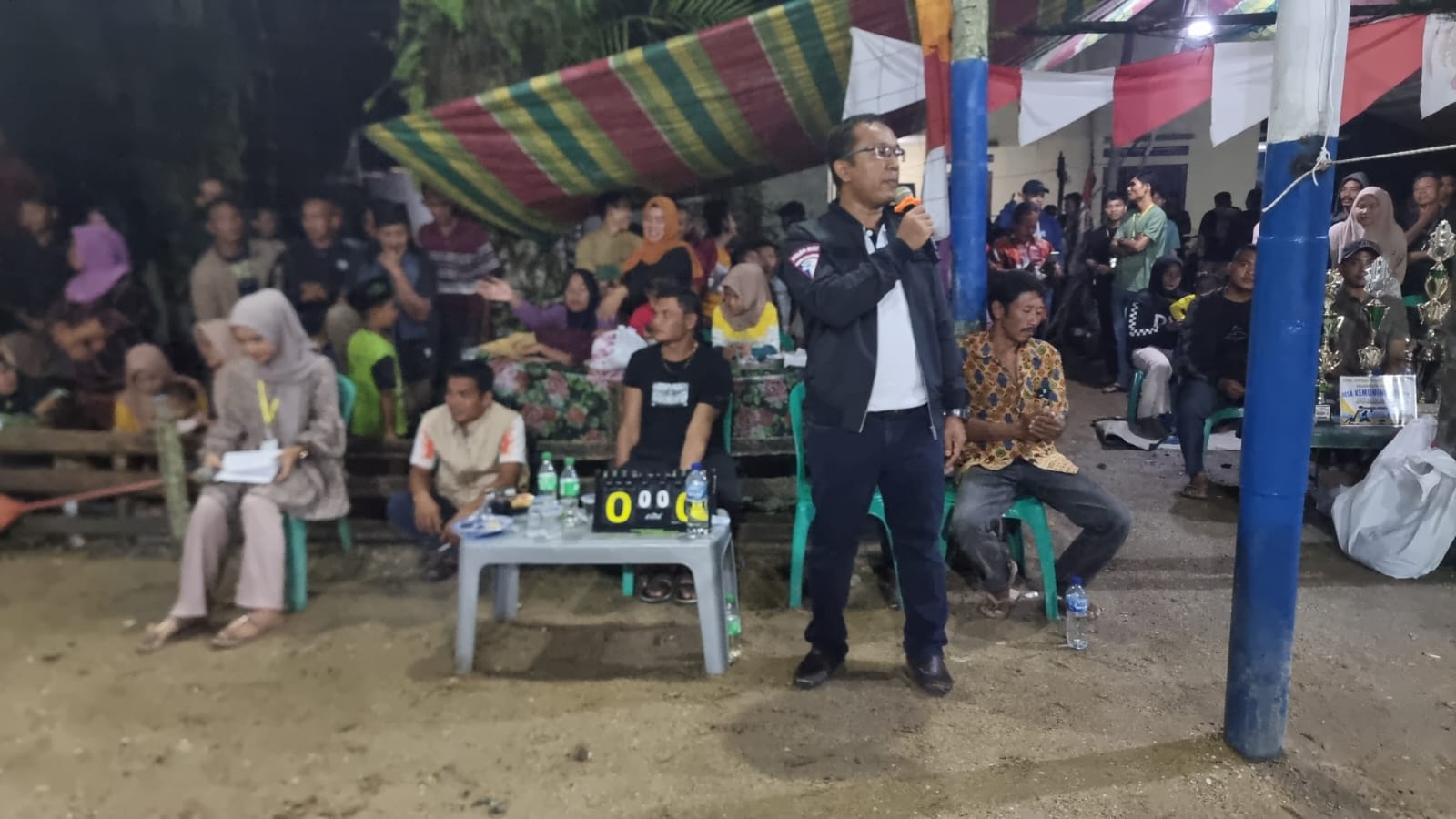 Hadiri Turnamen Voli di Kemuning, Kompol Teguh Wiyono Sampaikan Pesan Pemilu Damai