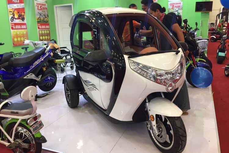 Akhirnya Bertemu dengan Motor Listrik Roda Tiga