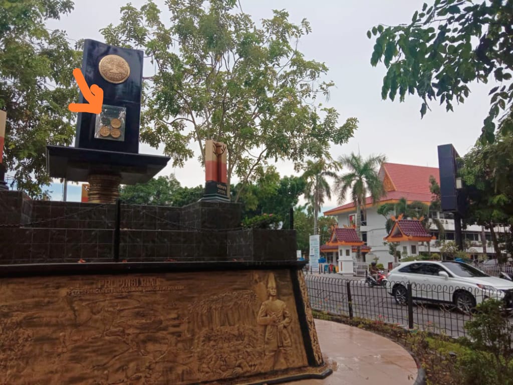 Waduh! Lempengan Kuningan Tugu Adipura Pekanbaru Kembali Hilang