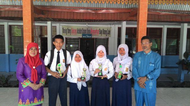 SMPN 17 Pekanbaru Juara Umum Lomba Religius MKKS