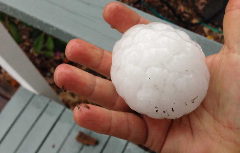 Hujan Es di Australia Ukurannya Lebih Besar dari Buah Jeruk