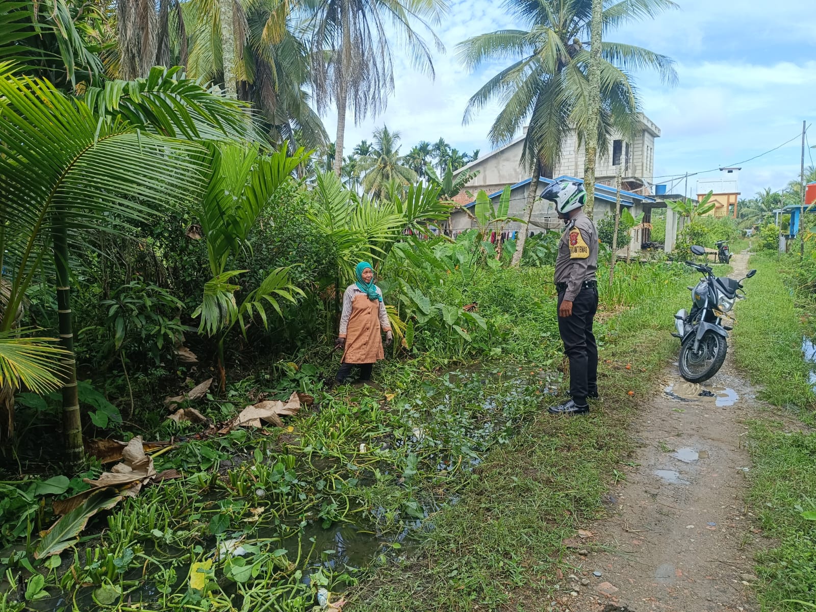 Polsek Tempuling Kampanye Pemilu Damai 2024 Kepada Masyarakat Sungai Salak