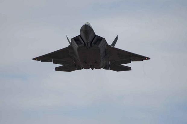 Wow! Jet Tempur Siluman F-22 Raptor AS yang Jatuh Harganya Rp2,1 Triliun