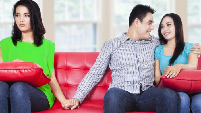 Hati-hati dengan Pria Jangkung, Menurut Riset Mereka Gemar Selingkuh