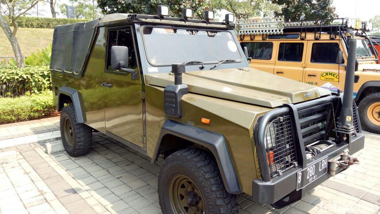 Mobil Klasik Jaguar Land Rover Dijual Terbatas