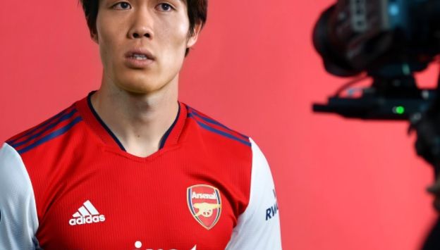 Siapa Takehiro Tomiyasu? Bek Jepang yang Dibeli Mahal Arsenal