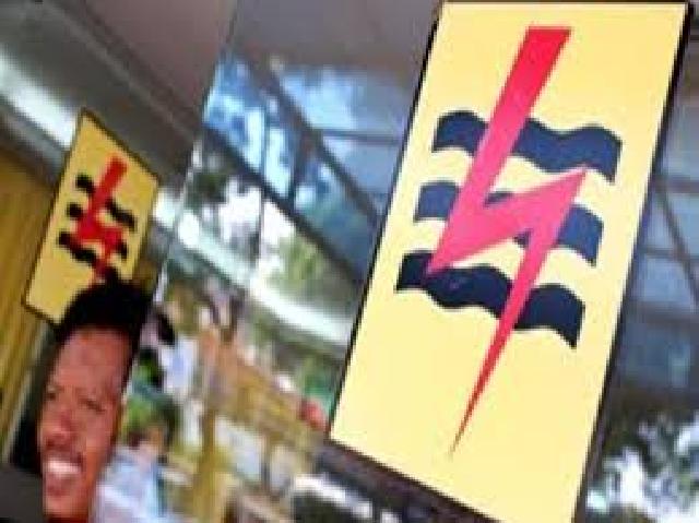 Dewan di Siak Minta PLN Tidak Arogan