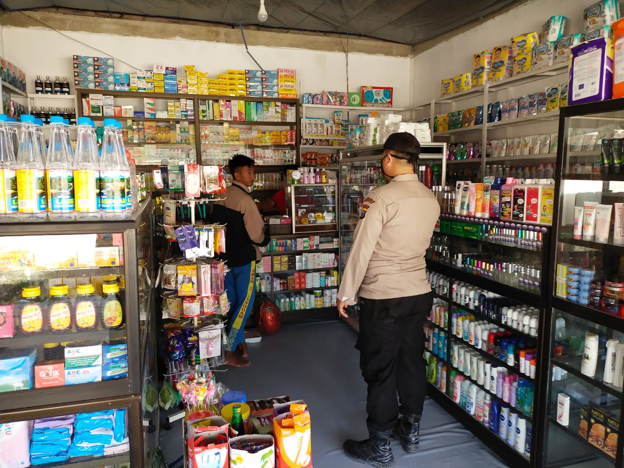 Antisipasi C3 dan Sosialisasikan Prokes, Polsek Langgam Kunjungi Warga Desa Segati