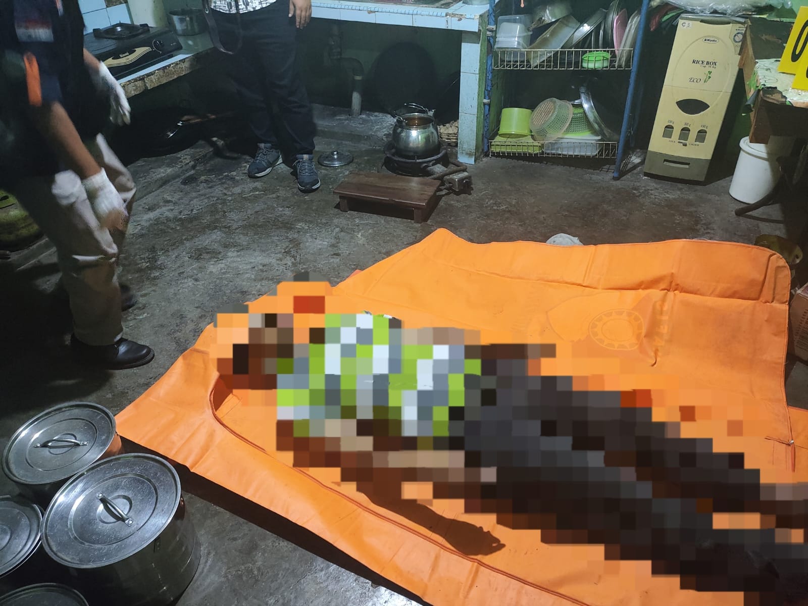 Pria Gantung Diri Ternyata Penjual Bubur, Polisi : Sempat Ngeluh Sepi Pembeli dan Hutang