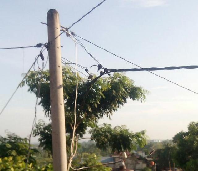 Kabel SKU PLN Putus, Alat Elektronik Warga Payung Sekaki Banyak Rusak