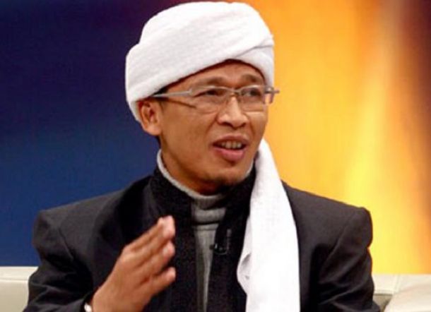 Hargai TGB yang Dukung Jokowi, Aa Gym: Saya ke Sinu