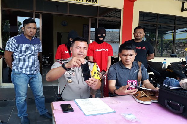 Demi Senangkan Berondong, Janda Satu Anak Gelapkan Uang Kantor