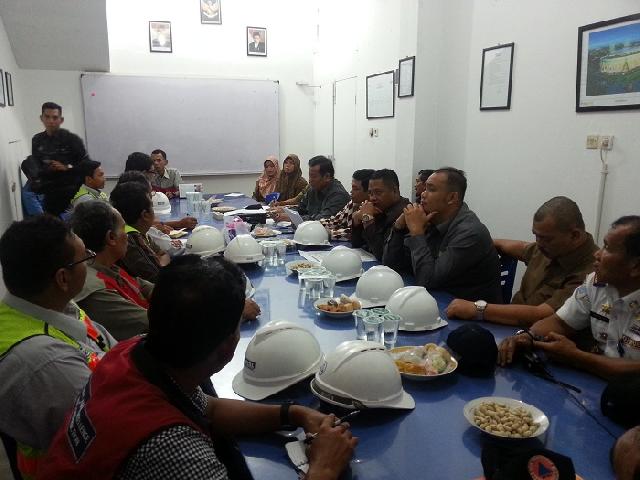 Komisi IV Minta BLH Bekukan Izin Lingkungan Living World