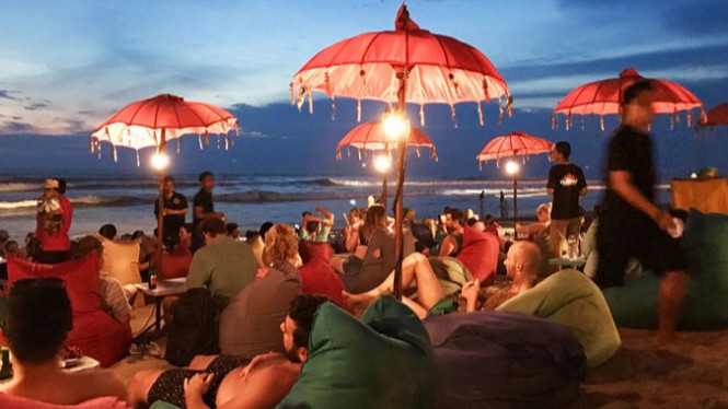 Menjawab Keluhan Orang Asing tentang Bahasa Indonesia