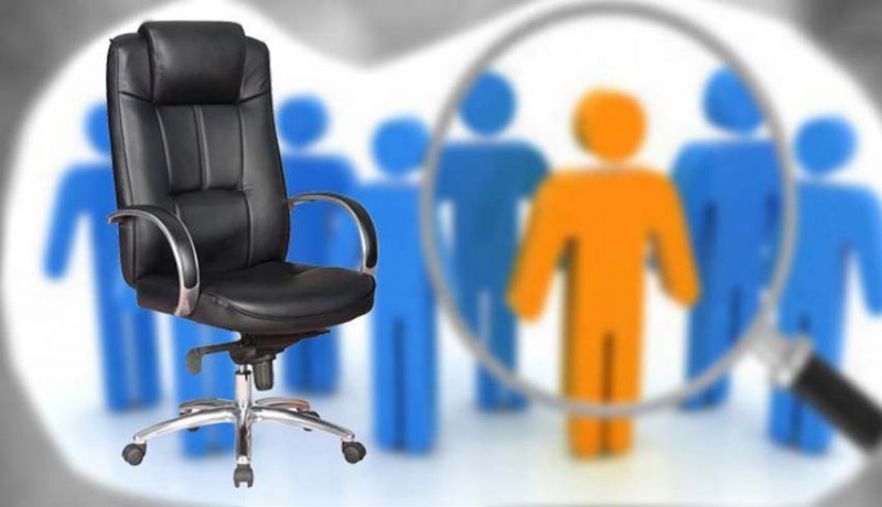 Diperiksa Polisi, Gubernur Riau Berhentikan Ekky Ghadafi 