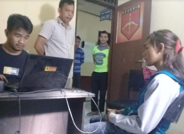 Begini Pengakuan Pengantin dan Waria yang Hibur Resepsi Pernikahan