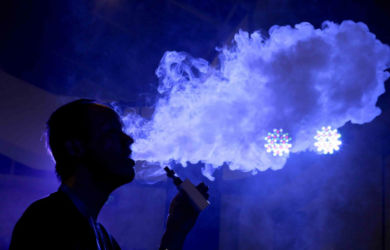 Wah.. Bahaya Rokok Elektrik Vape bagi Kesehatan, Lebih Berbahaya dari Rokok Biasa