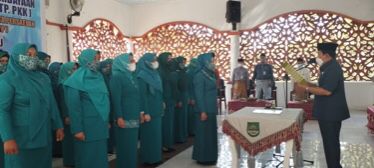 Bupati Sukiman Lantik dan Kukuhkan Pengurus TP PKK