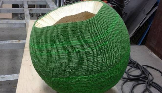 42.000 Korek Api Dibikin Bola Lalu Dibakar, Ini Hasilnya