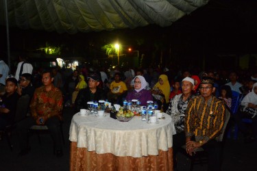 Penonton Membludak Saksikan Film G30S PKI di Korem 031/WB