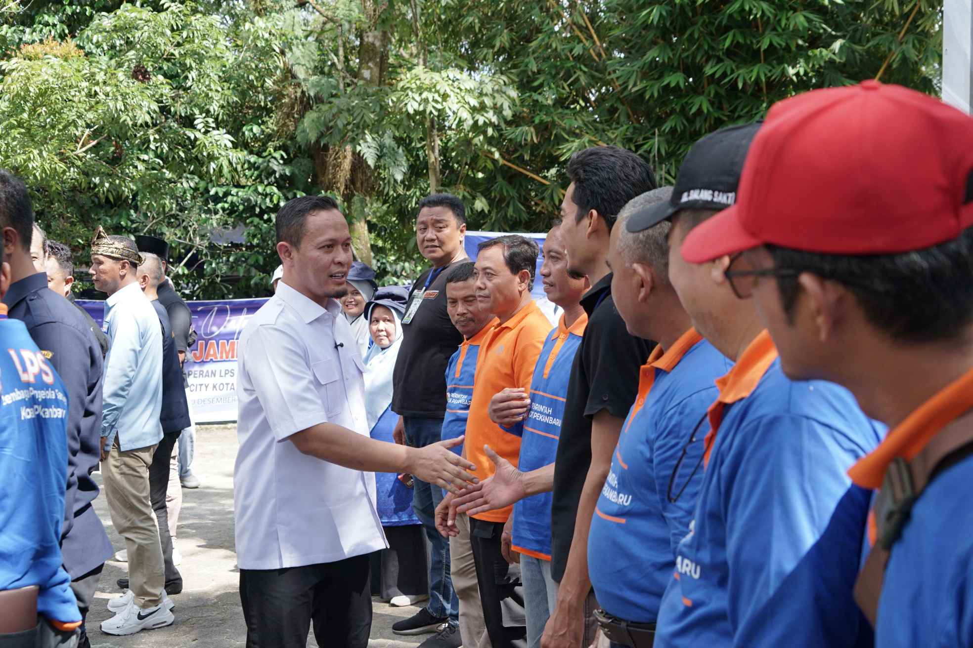 Serius Tangani Kebersihan, Wako Agung Ajak LPS Wujudkan Pekanbaru jadi Green City