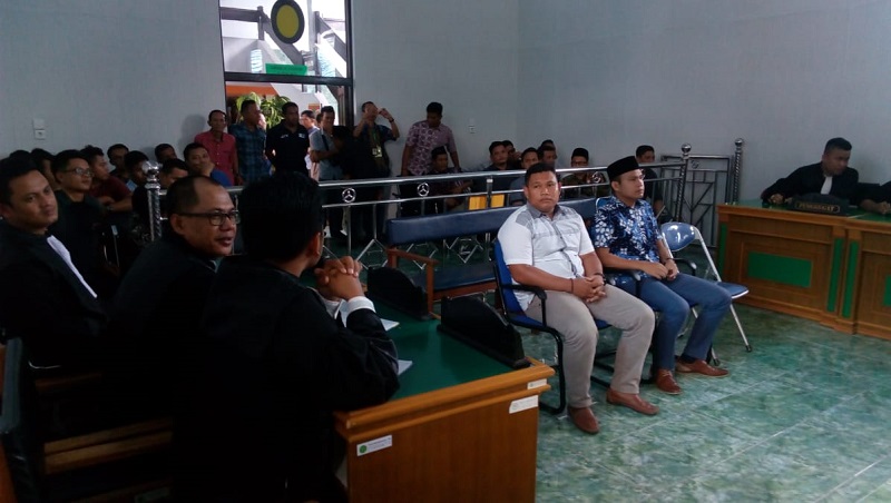 Dugaan Politik Uang,  Hakim Vonis Bebas Nur Azmi Hasyim