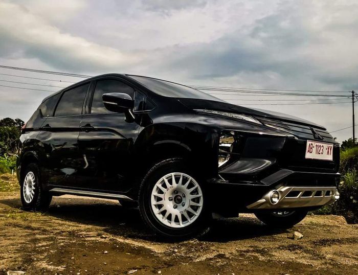 Cuma Karena Ban dan Pelek, Mitsubishi Xpander Bergaya Reli
