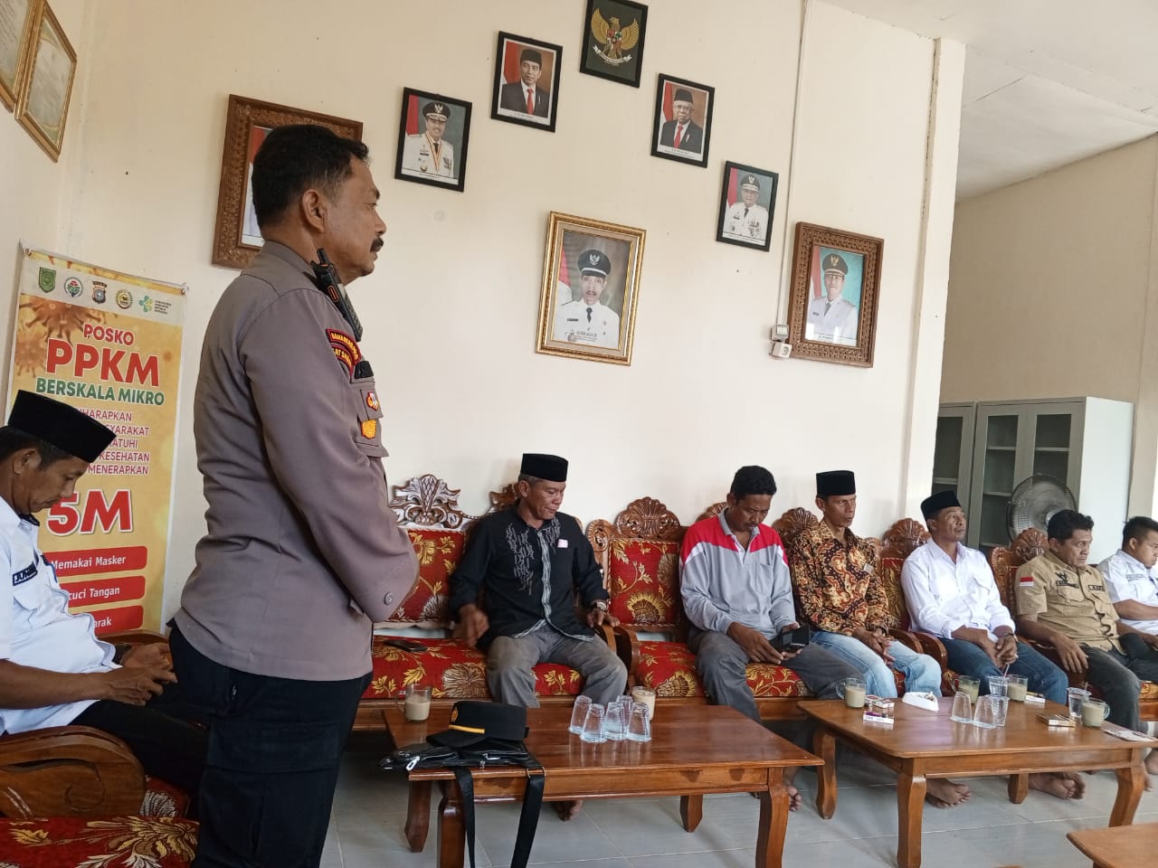 Kapolsek Keritang dan Babinkamtibmas Beri Pesan Damai di Desa Kayu Raja Inhil