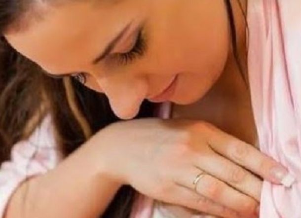 Telan Air Susu Istri saat Bercinta, Bagaimana Hukumnya dalam Islam?