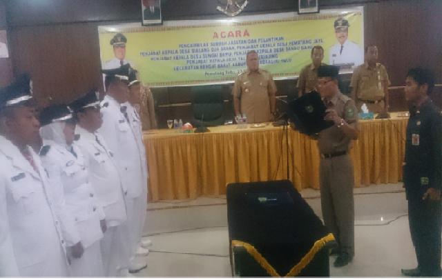 Bupati Inhu: Kades dan Pjs Kades Jangan Sampai Kemasukan Virus