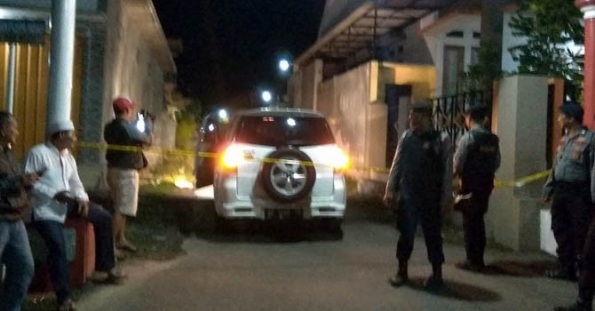 Densus 88 Tangkap 3 Terduga Teroris, Geledah Rumah Hingga Jelang Sahur