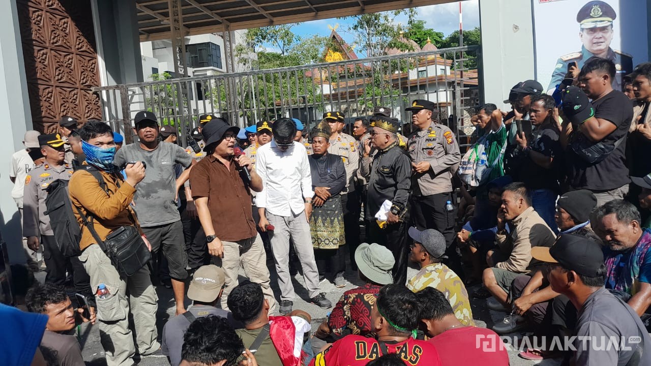 Massa Kecewa, Satgas Tak Dapat Tunjukkan Bukti Pengukuhan Kawasan Hutan