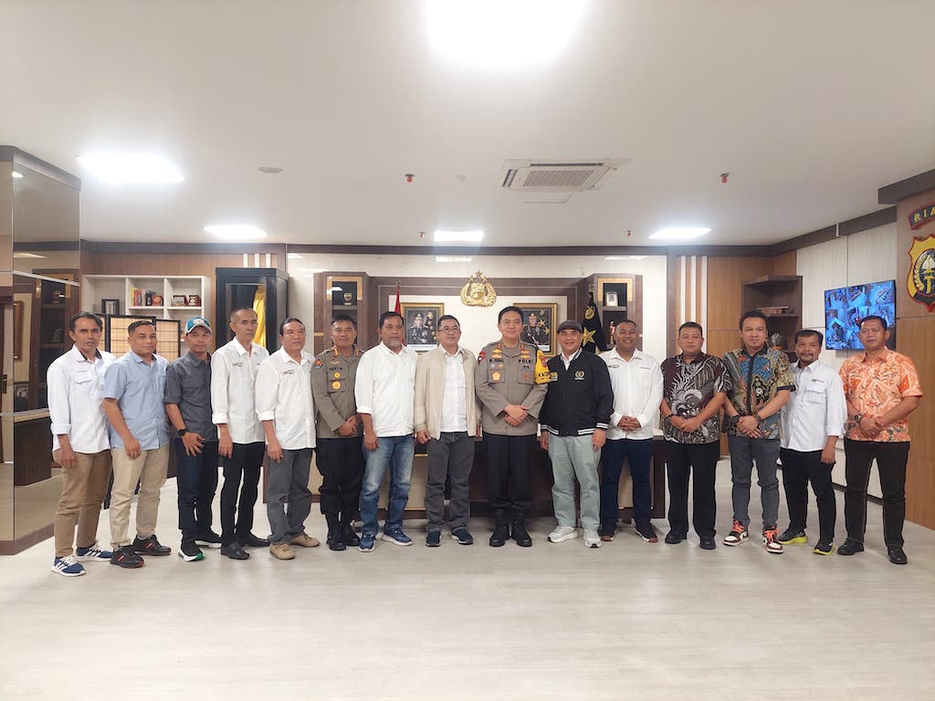 Silaturahmi PWI Riau dan Polda Riau: Irjen Pol Iqbal Paparkan Keberhasilan Pengamanan Pemilu