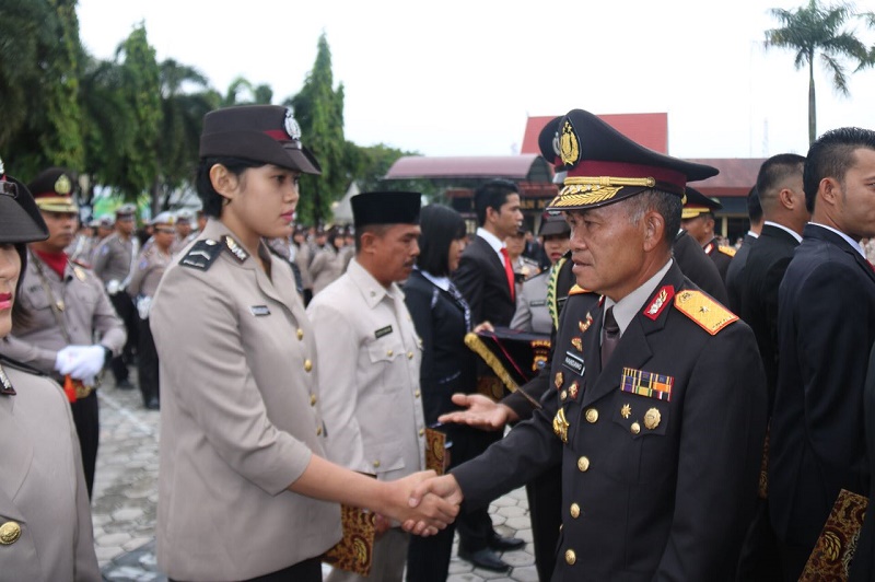 Alhamdulillah, 21 Personel Jajaran Polda Riau Dapat Reward