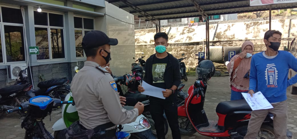 Polsek Langgam Lakukan Giat Pencegahan Kriminal C3 dan Covid-19