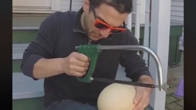 Ini Dia Telur Rebus Paling Besar di Dunia