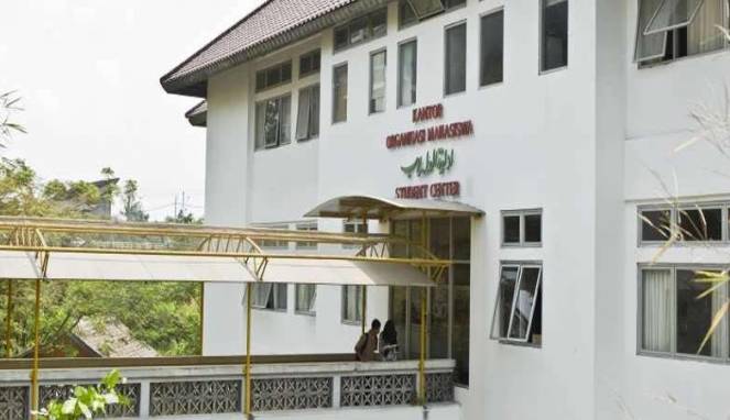 UIN Yogyakarta Akan Pecat Mahasiswi yang Pakai Cadar