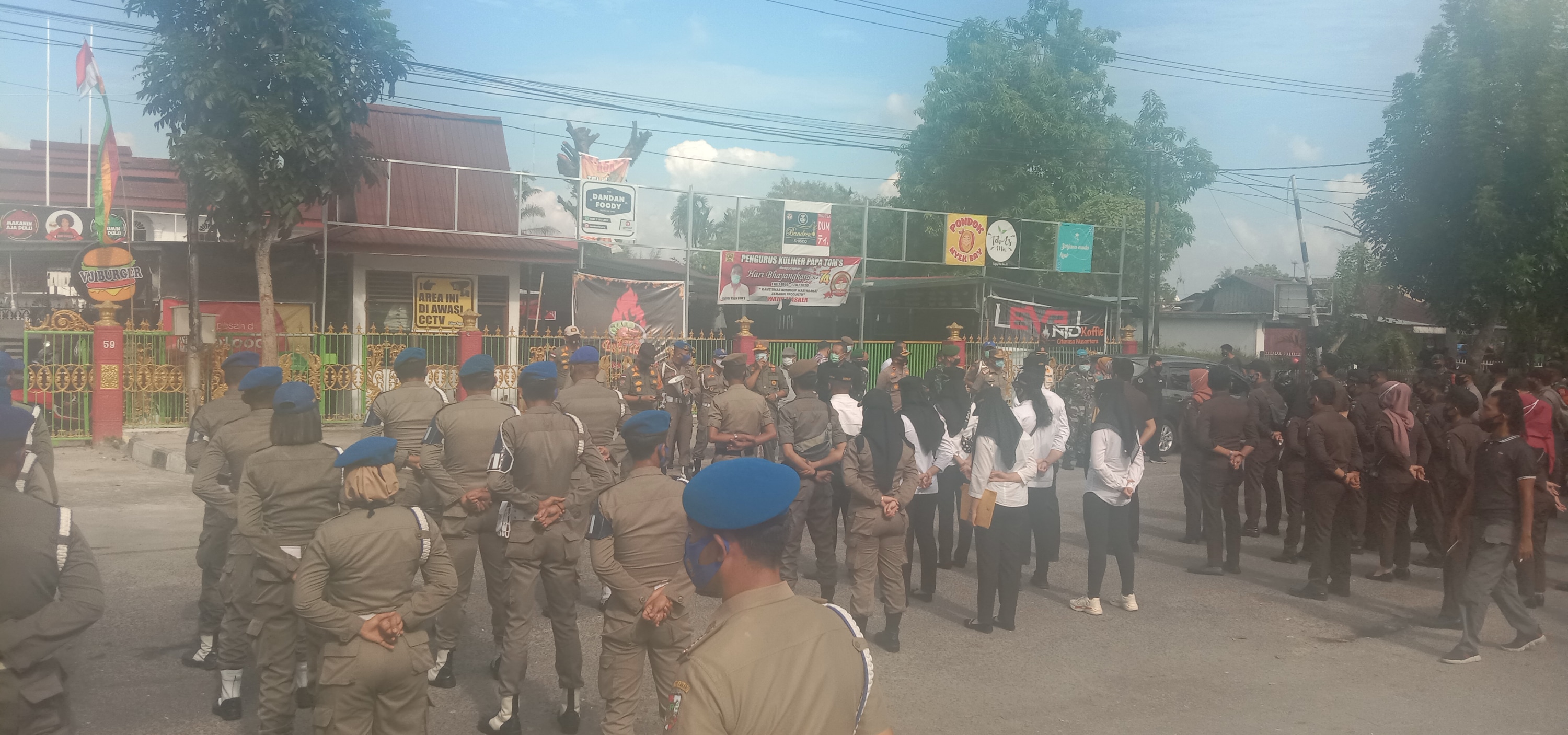 Bukan Direlokasi, Ternyata PKL di Bundaran Keris Cuma Ditata