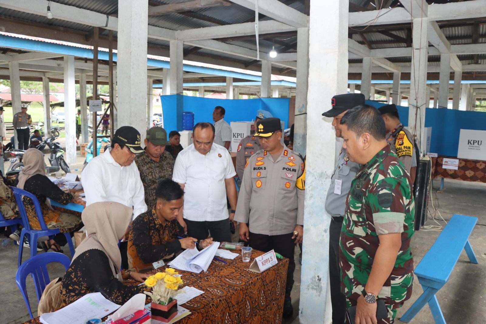 OMP-LK24, Peninjauan Proses Pemungutan Suara Pilkada Serentak 2024 Di Kecamatan Rambah