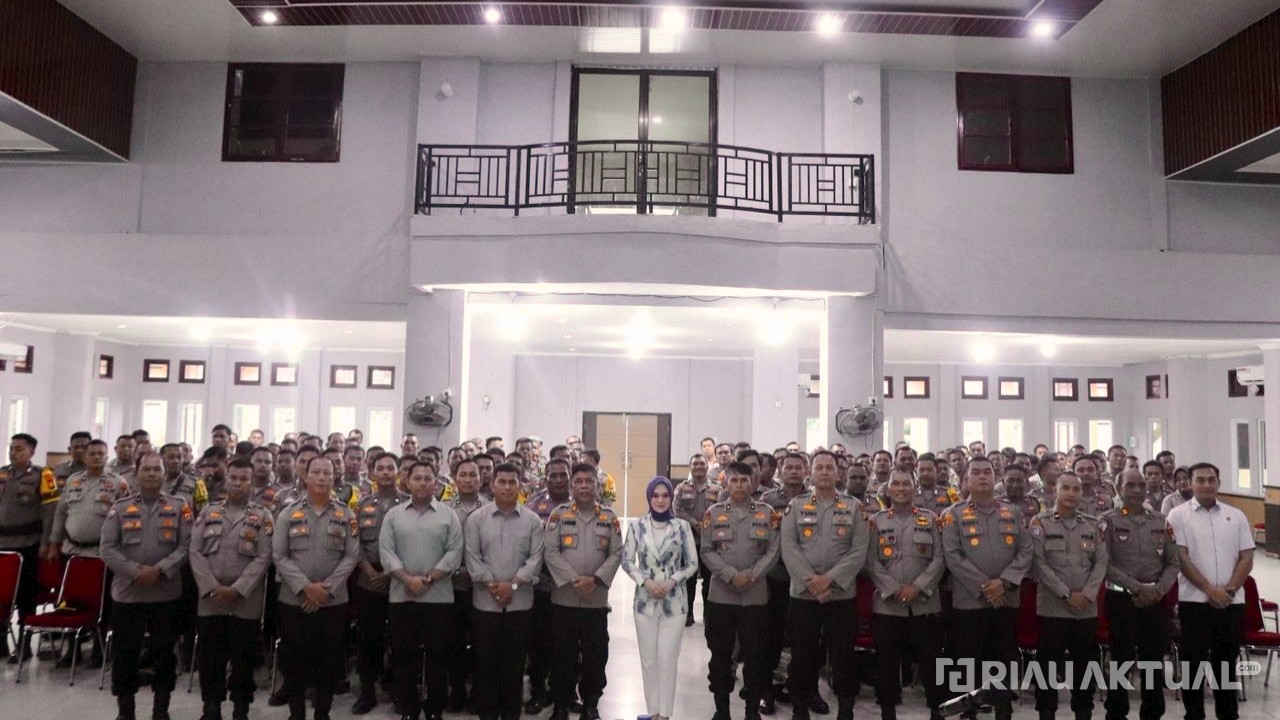 Selaraskan Green Policing, Polisi di Rohil Dibekali Kemampuan Public Speaking