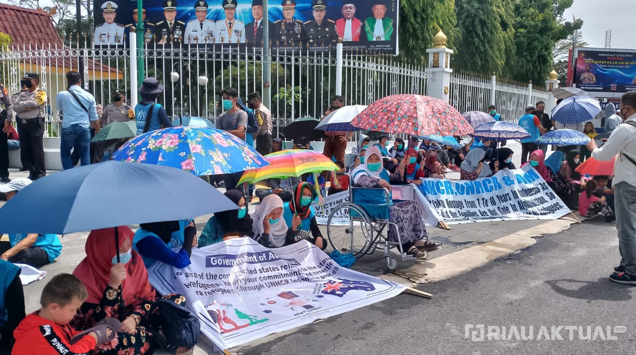 Puluhan Pengungsi Afganistan Minta Pemprov Riau Resettlement ke Negara Ketiga