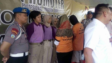 Polisi Bongkar Prostitusi Seks Threesome Tarif 5 Jutaan