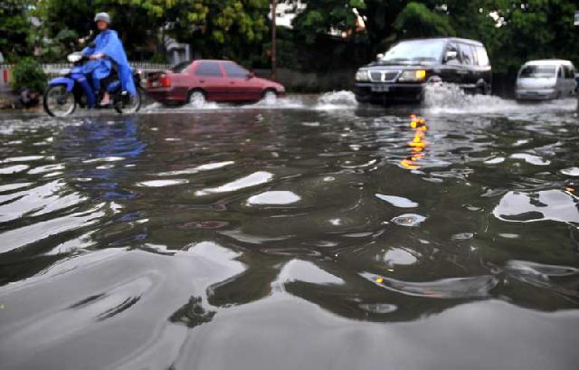 Mulyadi: Tak Bisa Kerja, Sebaiknya Kepala Dinas di Pekanbaru Berhenti Saja
