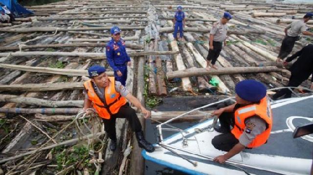 Penyelundupan Kayu Bakau ke Malaysia Digagalkan Direktorat Polair Polda Riau