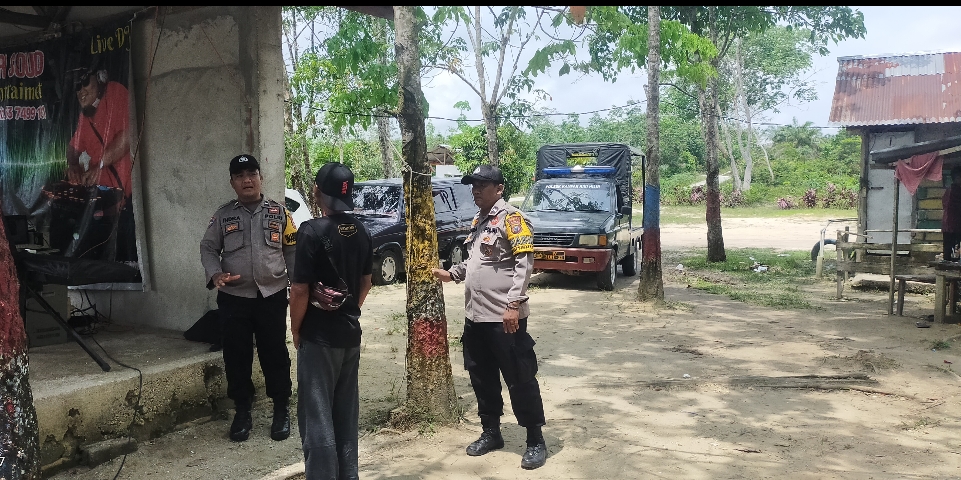 Tak Kenal Lelah, Polsek Kampar Kiri Hilir Lakukan Cooling System Dalam Rangka Pemilu Damai 2024