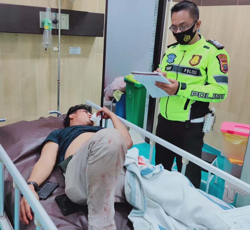 Hendak Menyebrang Jalan Yos Sudarso, Patar Siahan Ditabrak Sepeda Motor