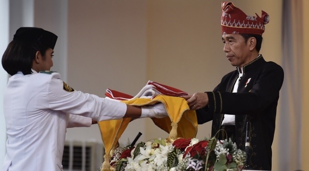 Jokowi Ungkap Cerita Lucu, Dibisiki Paskibraka Gara-Gara Lupa Ini