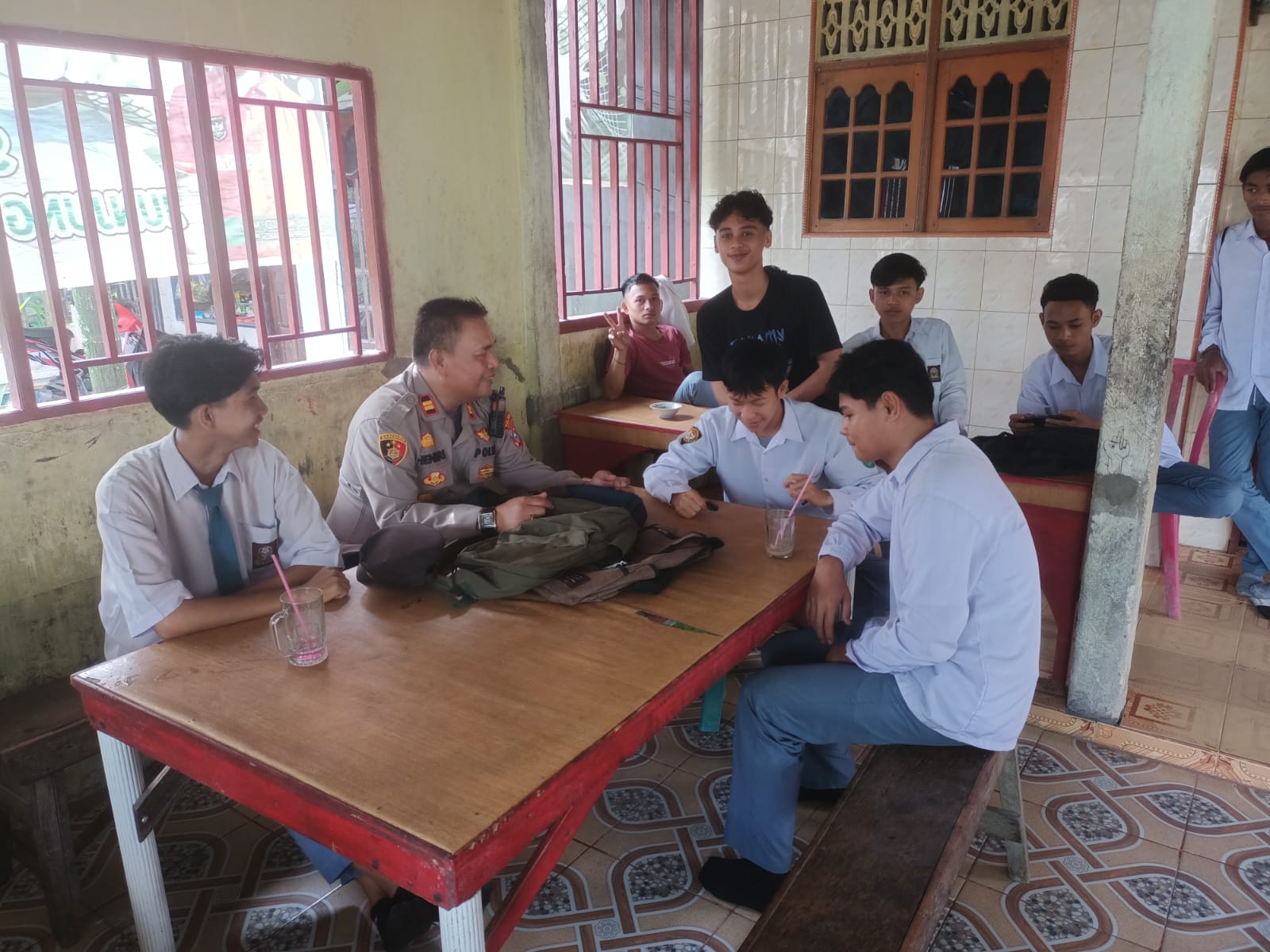 Kapolsek Sungai Batang, Sosialisasi Pemilu Damai 2024 di SMA DDI Kelurahan Benteng