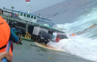 Waduh, Mobil Bank Sulselbar Bawa Rp300 Miliar Ikut Tenggelam Bersama KM Lestari Maju!